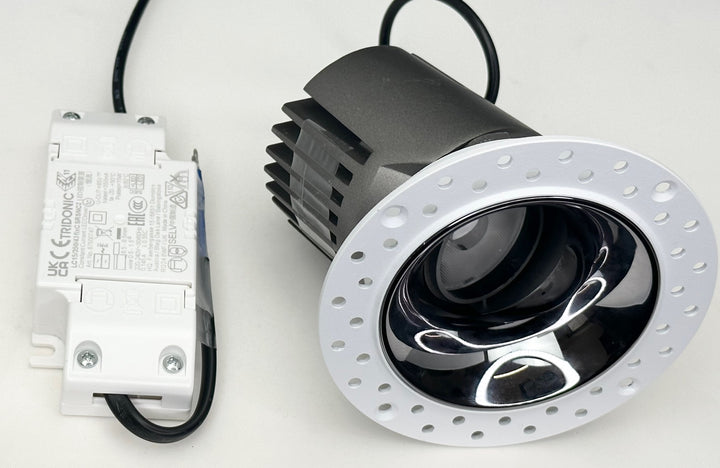 LED recessed spotlight round without frame "Core", 15W, 2700K, CRI&gt;90, IP20
