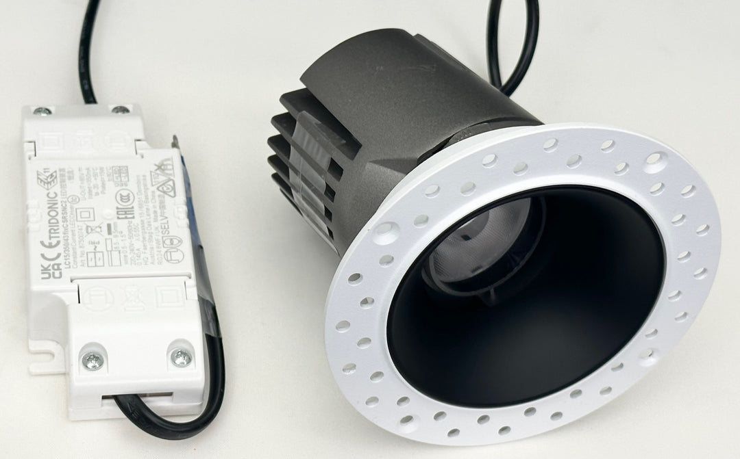 LED recessed spotlight round without frame "Core", 15W, 2700K, CRI&gt;90, IP20