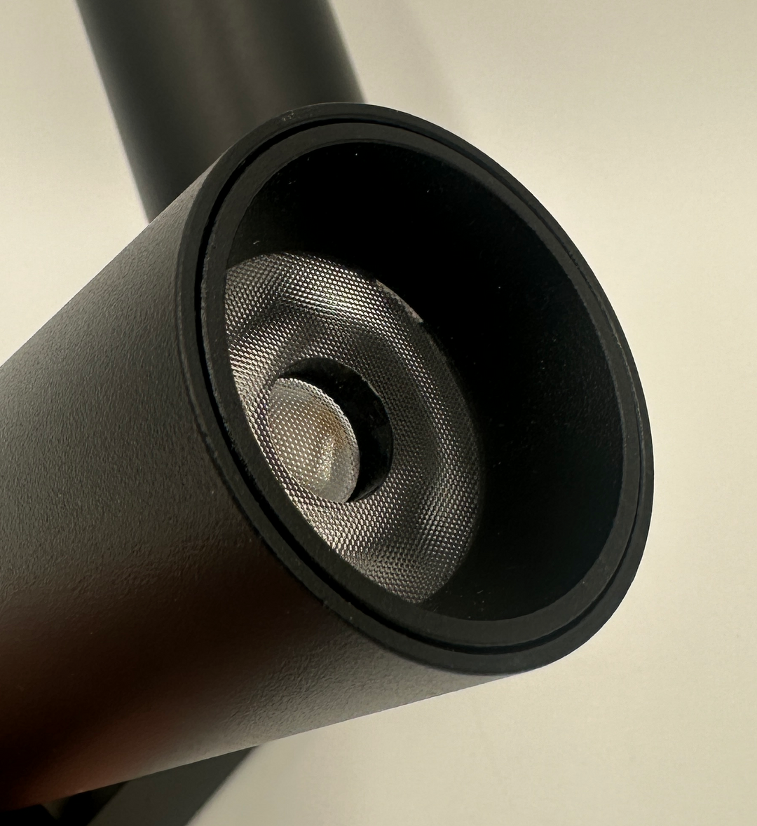 LED SLIM Strahler 2x12W, 2700K, 24°, DALI, Röhre L, schwarz oder weiß