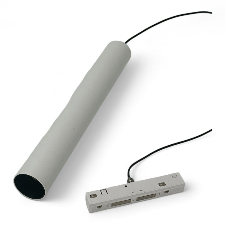 Pendelleuchte in Röhrenform, Artikel 921400 von der Lichtmacher GmbH. 