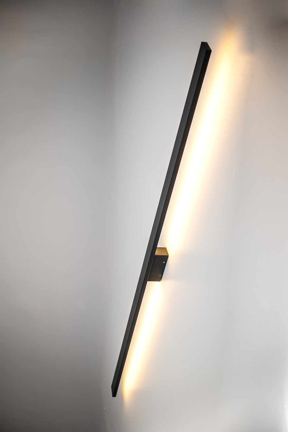 LED Wandleuchte "Sword", 2*15W, IP54, DIM, 1230mm, Anthrazit