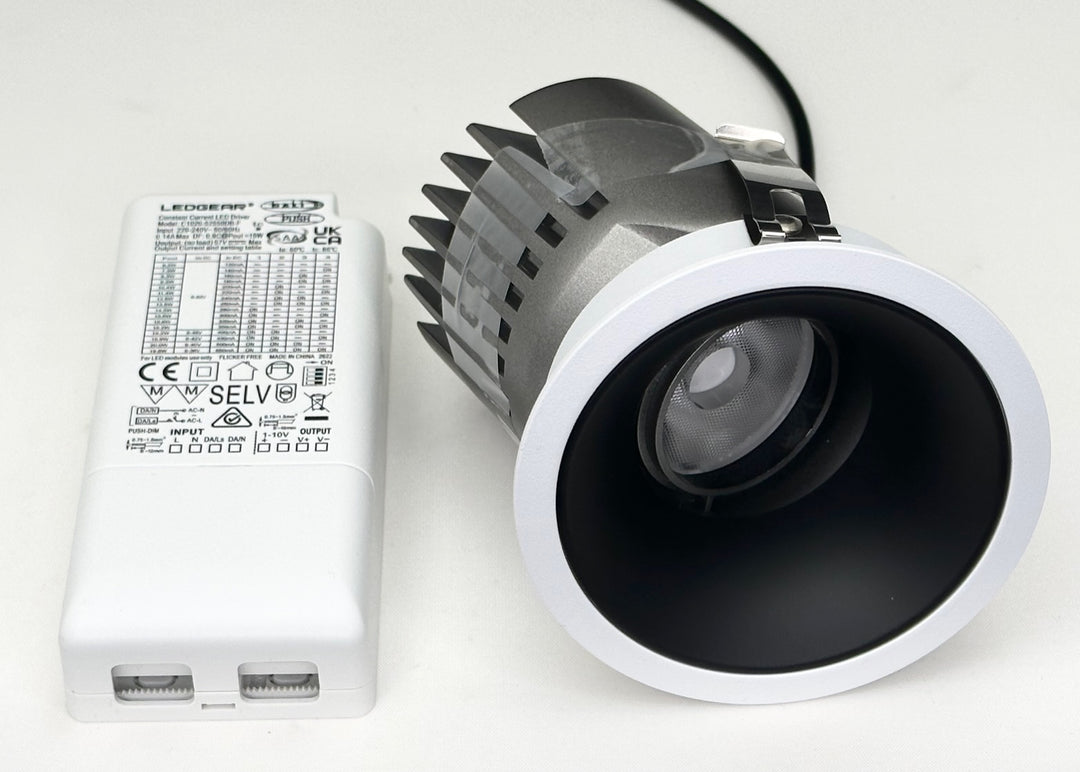 LED recessed spotlight round with frame "Core", 15W, 2700K, CRI&gt;90, IP20