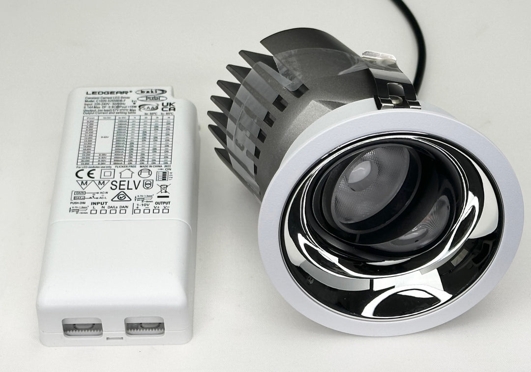 LED recessed spotlight round with frame "Core", 15W, 2700K, CRI&gt;90, IP20