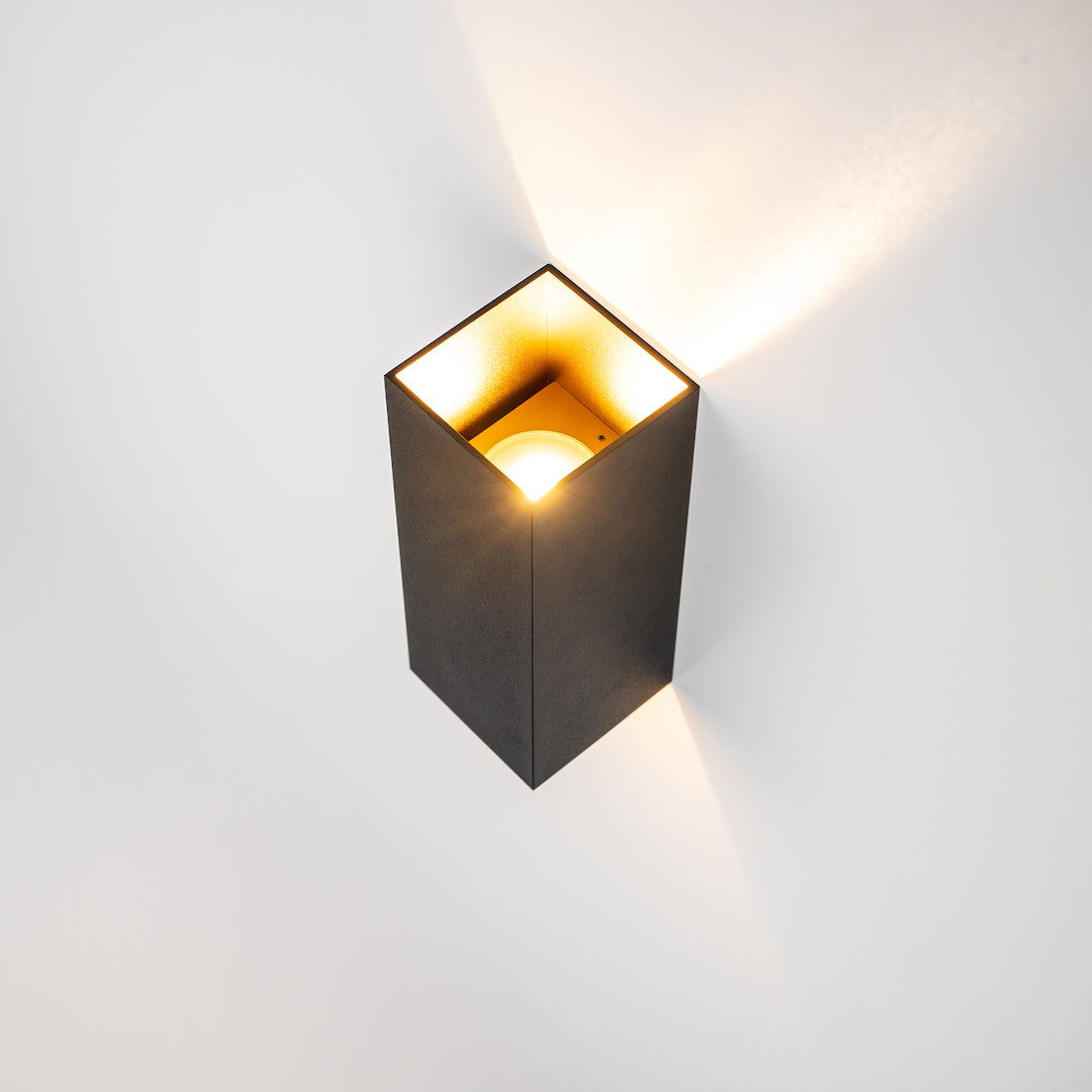 LED Wandleuchte "Cube", 8W, Schwarz/Gold